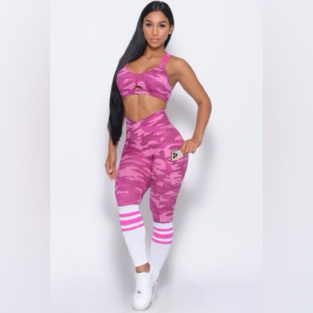 Bombshell Sportswear Leggings- MOVING, make an offer!
